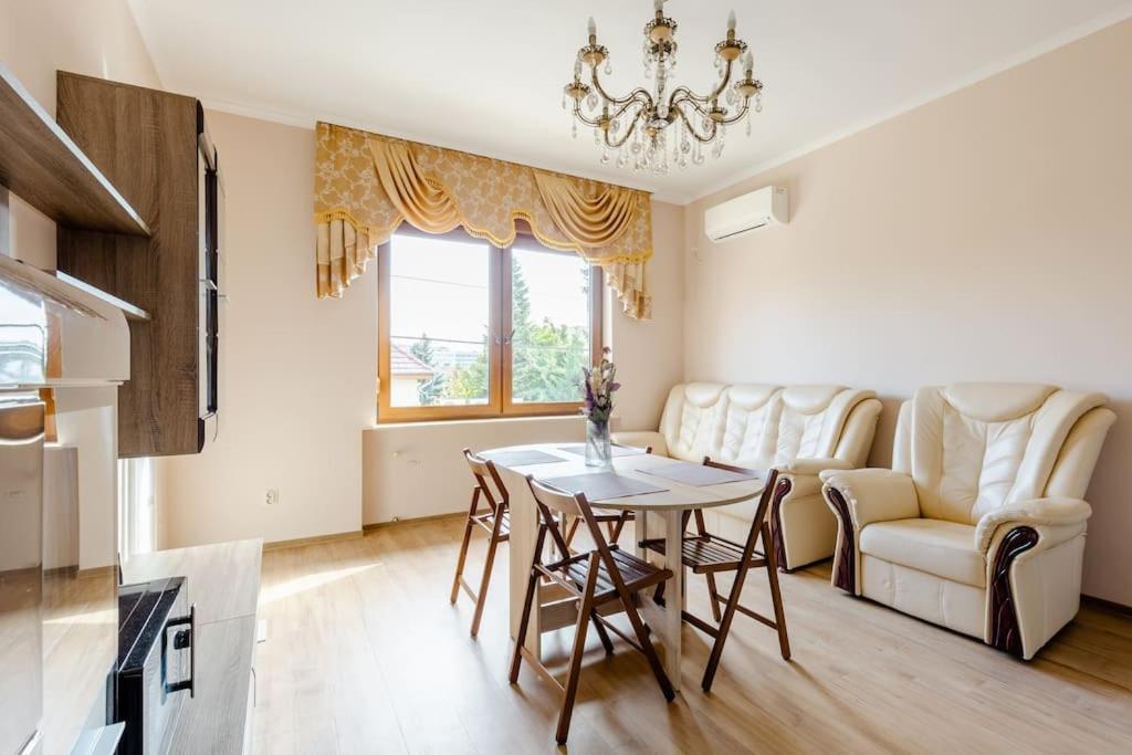Apartament Deviza *